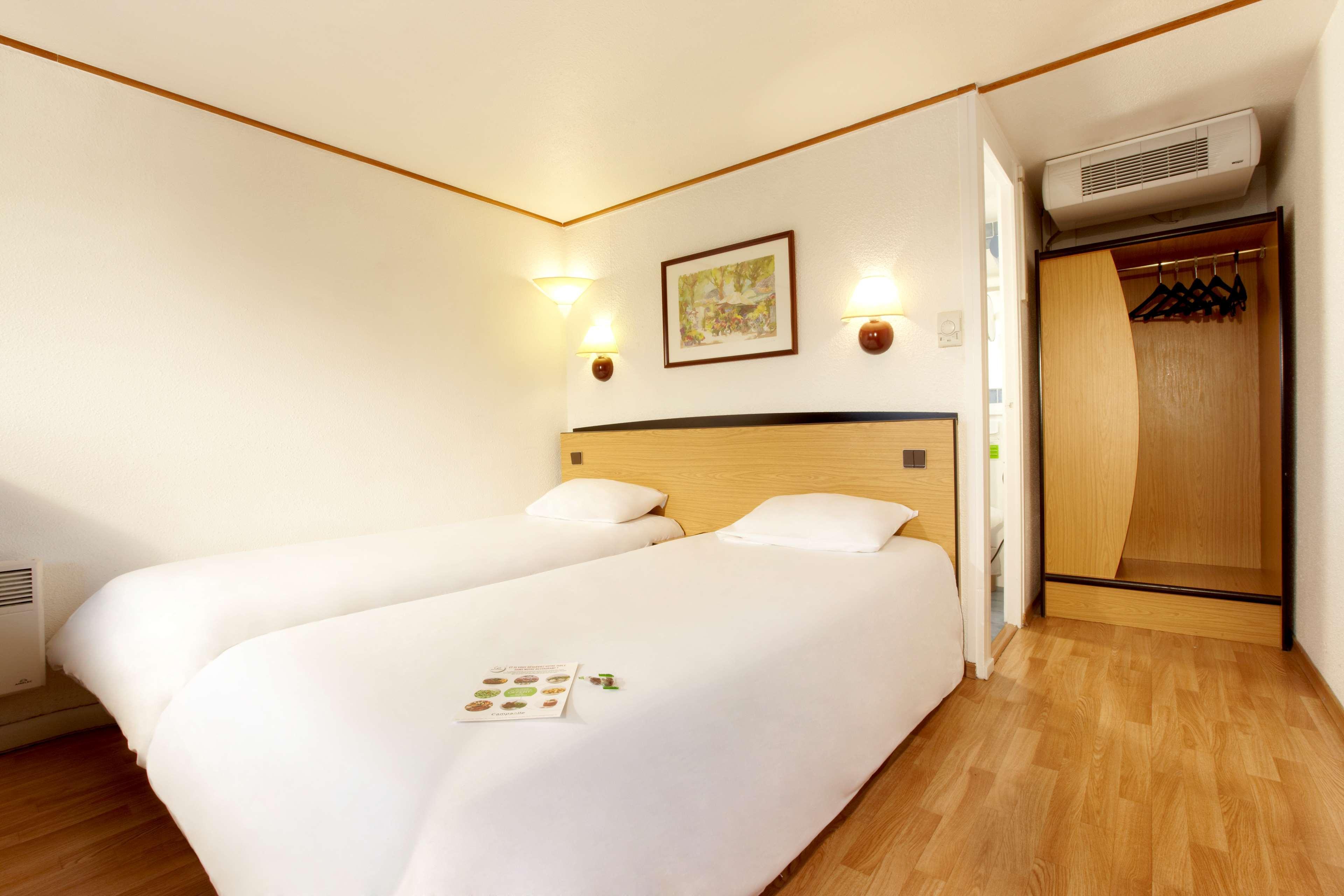 Hotel Campanile Marmande Esterno foto